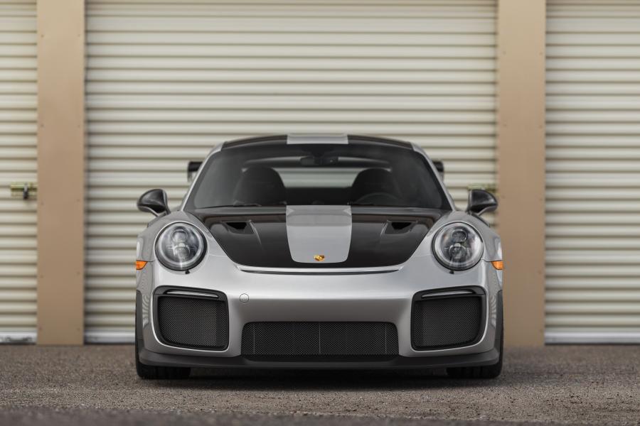  Porsche 911 GT2 RS (991) 2017 года  (NA) (фото 23 из 42)